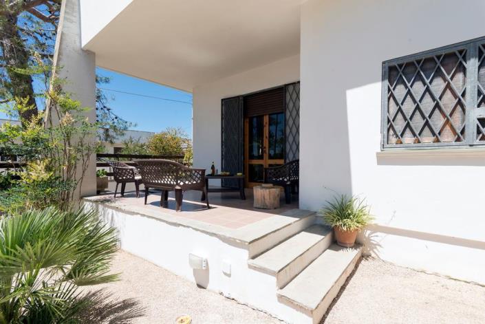 Image No.8-3 Bed Villa / Detached for sale