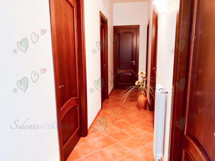 Image No.10-3 Bed Villa / Detached for sale