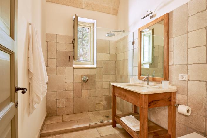 Image No.9-5 Bed Farmhouse for sale