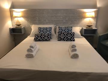BEDROOM4