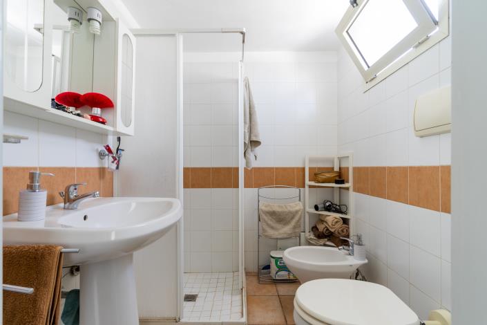 Image No.11-1 Bed Apartment for sale