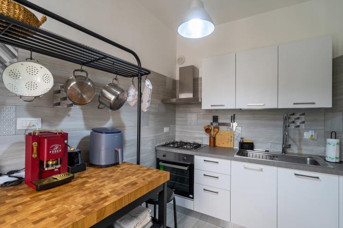 Image No.5-2 Bed Townhouse for sale