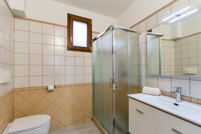 Image No.7-2 Bed Townhouse for sale