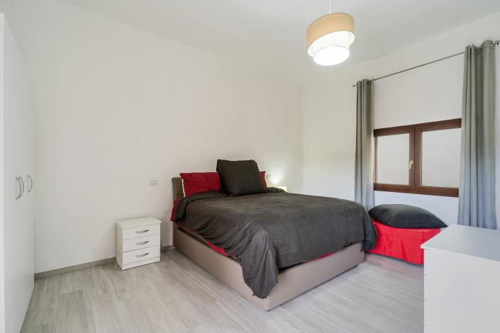 Image No.14-2 Bed Townhouse for sale