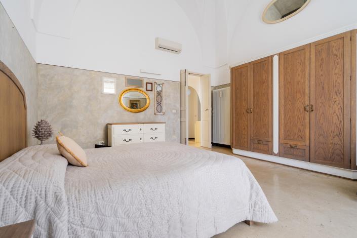 Image No.29-3 Bed Mansion for sale