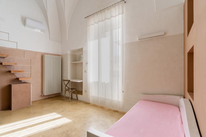 Image No.34-3 Bed Mansion for sale