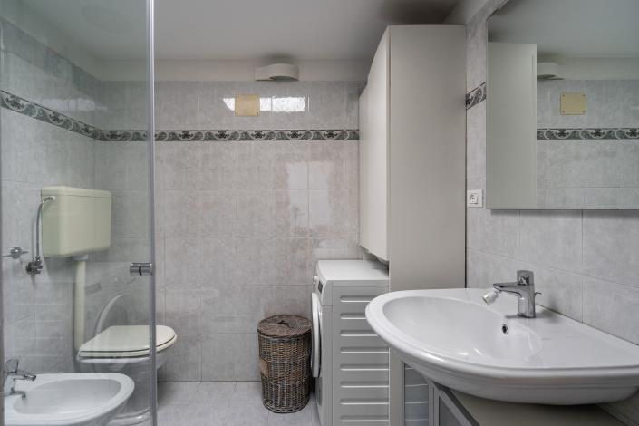 Image No.43-3 Bed Mansion for sale