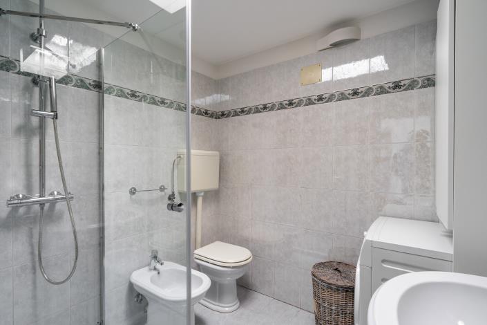 Image No.44-3 Bed Mansion for sale