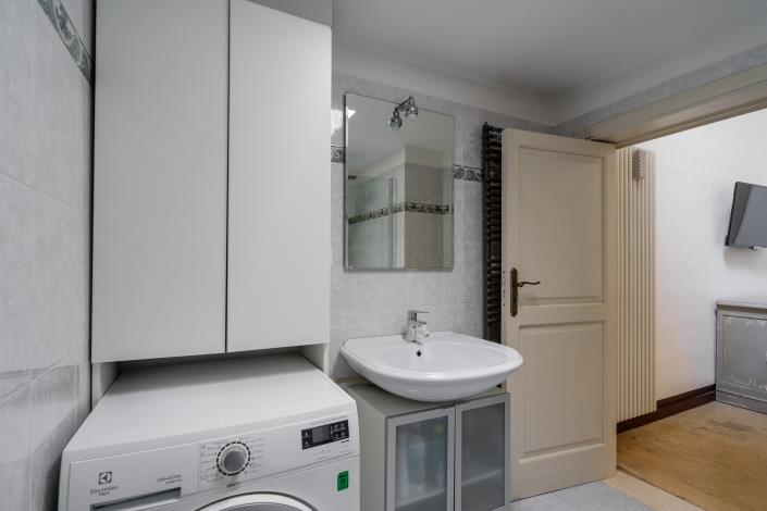 Image No.45-3 Bed Mansion for sale