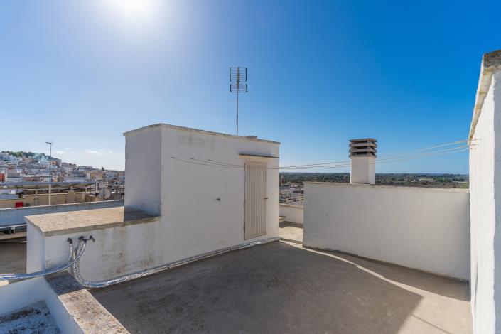 Image No.47-3 Bed Mansion for sale