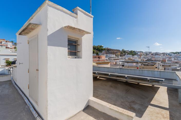 Image No.50-3 Bed Mansion for sale