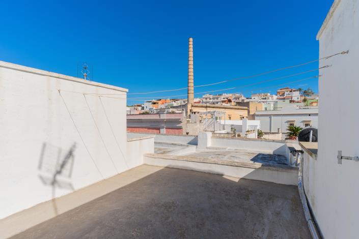 Image No.52-3 Bed Mansion for sale