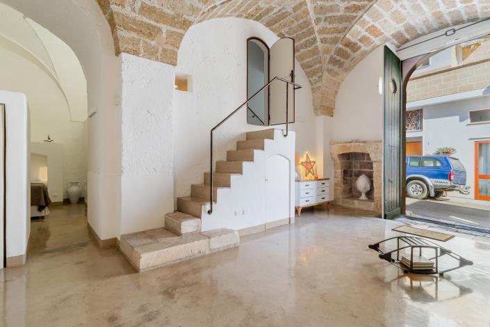 Image No.4-3 Bed Mansion for sale