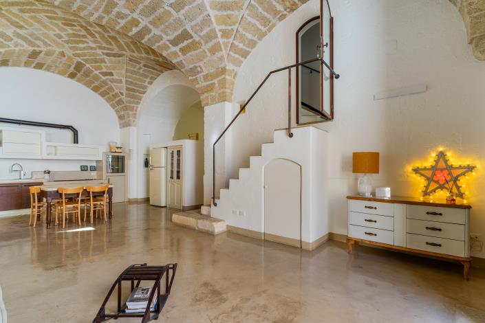 Image No.5-3 Bed Mansion for sale