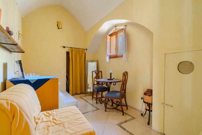 Image No.37-7 Bed Hotel for sale