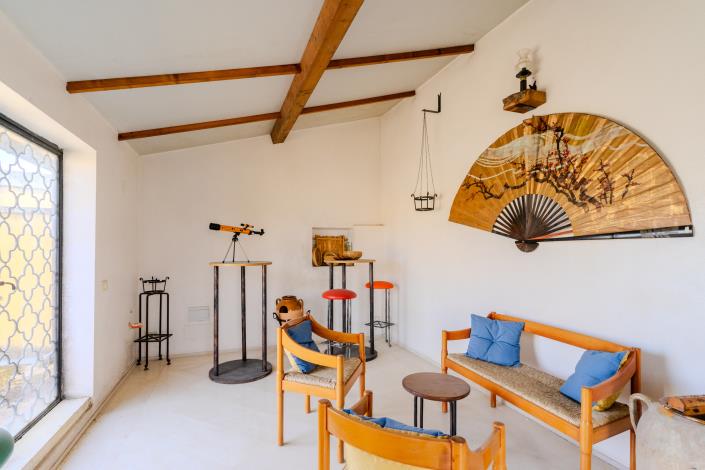 Image No.38-7 Bed Hotel for sale