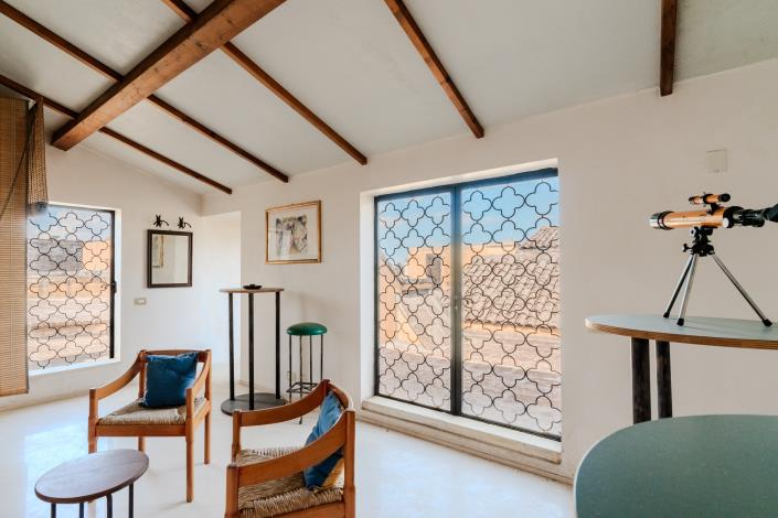 Image No.39-7 Bed Hotel for sale