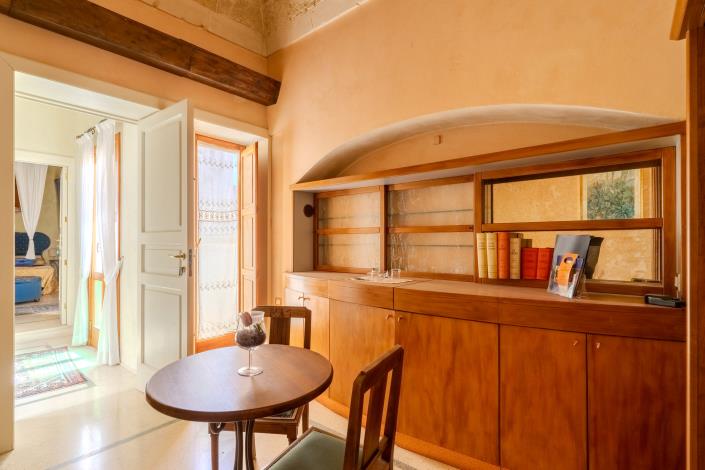 Image No.43-7 Bed Hotel for sale