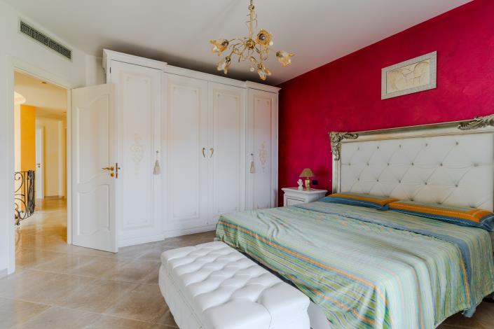 Image No.14-4 Bed Villa for sale