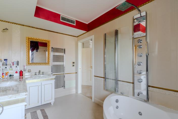 Image No.16-4 Bed Villa for sale