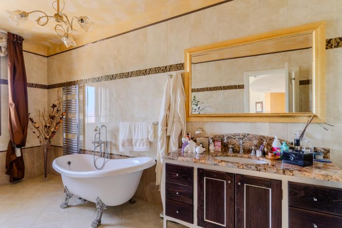 Image No.50-4 Bed Villa for sale