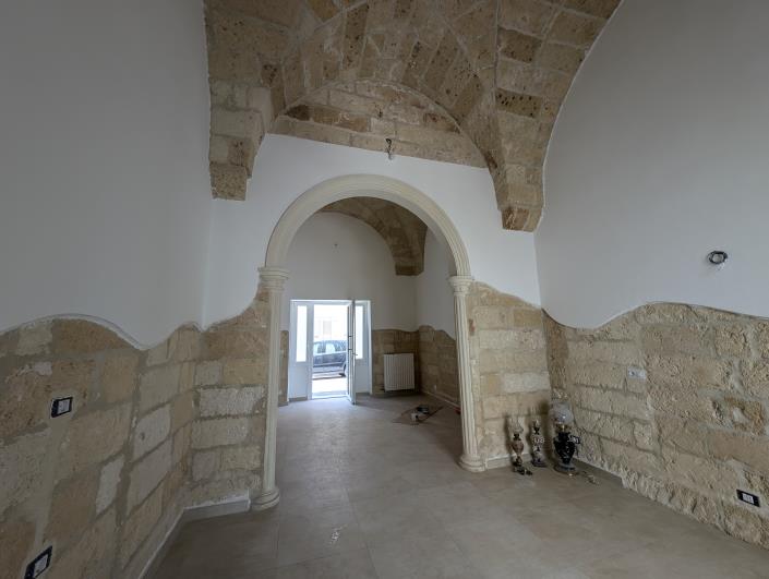 Image No.7-2 Bed Townhouse for sale