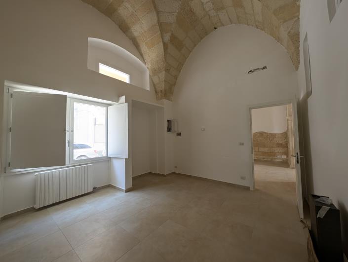 Image No.11-2 Bed Townhouse for sale