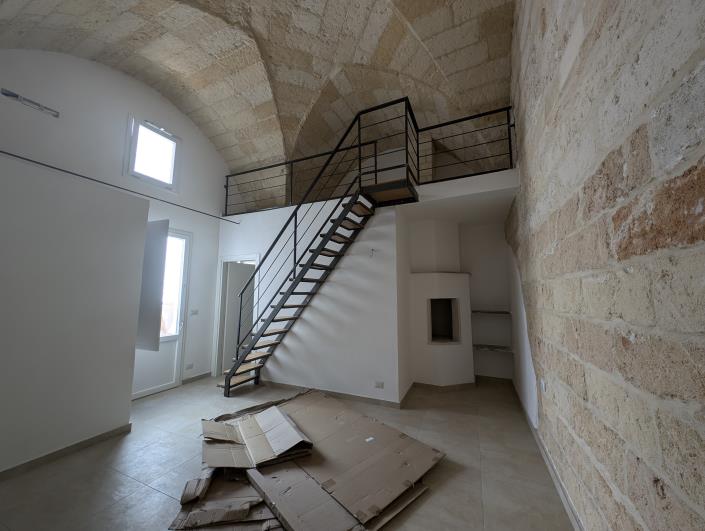 Image No.14-2 Bed Townhouse for sale