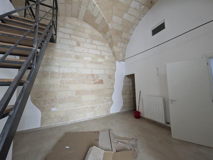 Image No.16-2 Bed Townhouse for sale