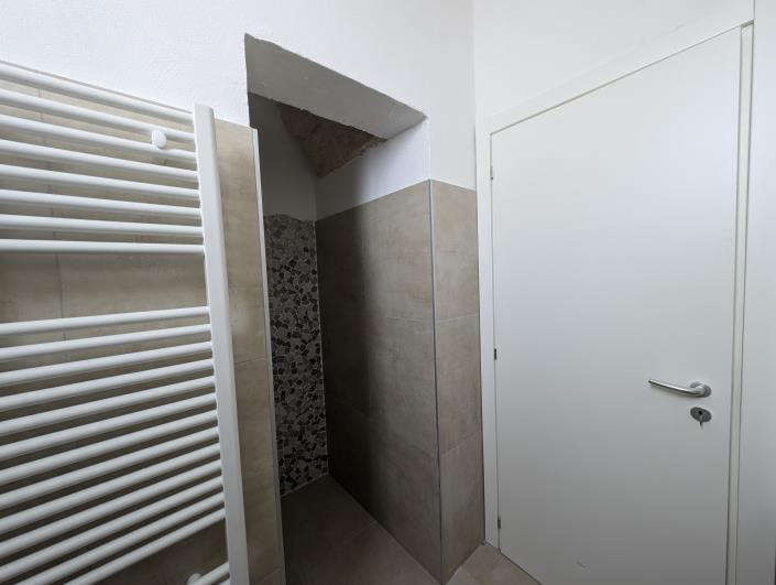 Image No.23-2 Bed Townhouse for sale