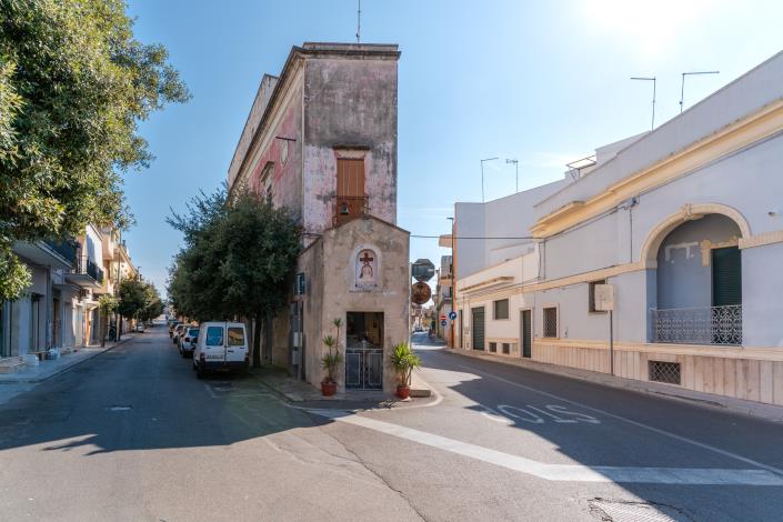 Image No.46-2 Bed Townhouse for sale