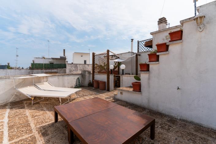 Image No.21-2 Bed Townhouse for sale