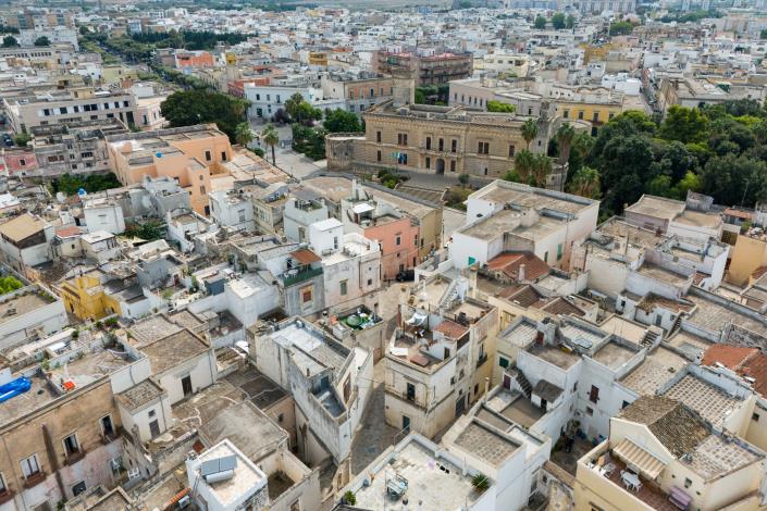 Image No.28-2 Bed Townhouse for sale