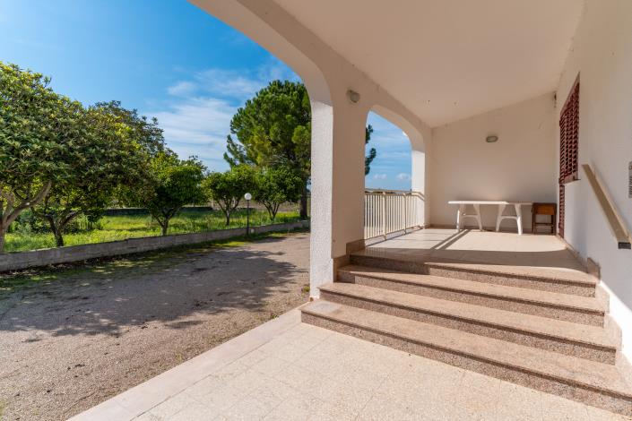 Image No.3-Villa / Détaché de 2 chambres à vendre à Cutrofiano