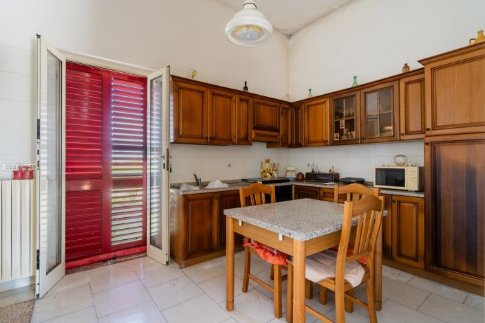 Image No.9-Villa / Détaché de 2 chambres à vendre à Cutrofiano