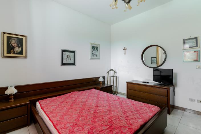 Image No.22-Villa / Détaché de 2 chambres à vendre à Cutrofiano