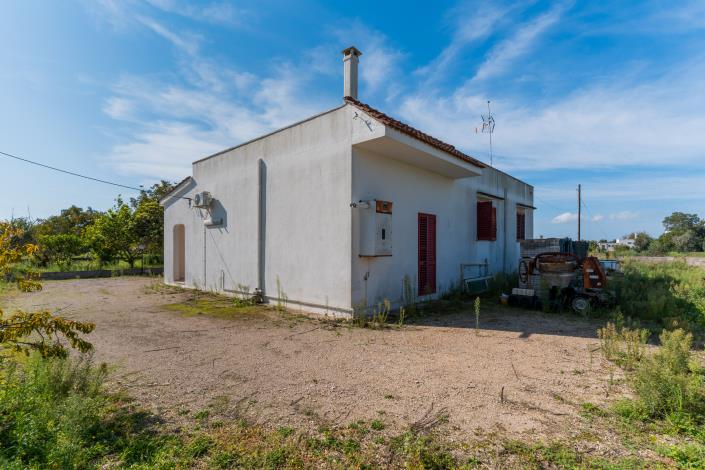 Image No.25-Villa / Détaché de 2 chambres à vendre à Cutrofiano