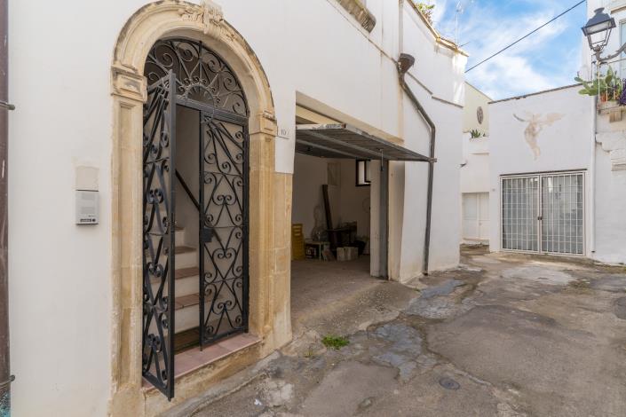 Image No.32-4 Bed Townhouse for sale