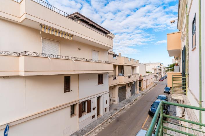 Image No.19-2 Bed Apartment for sale