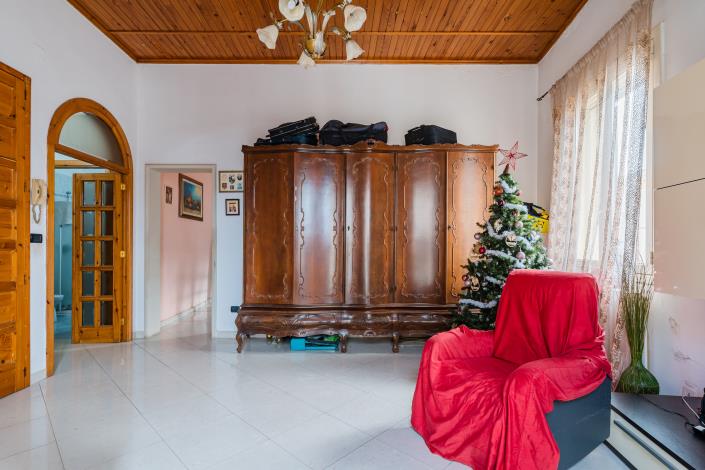 Image No.30-2 Bed Apartment for sale