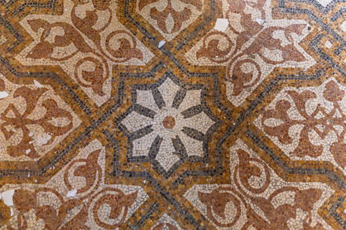 Image No.2-8 Bed Mansion for sale