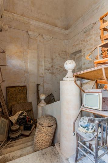 Image No.30-8 Bed Mansion for sale