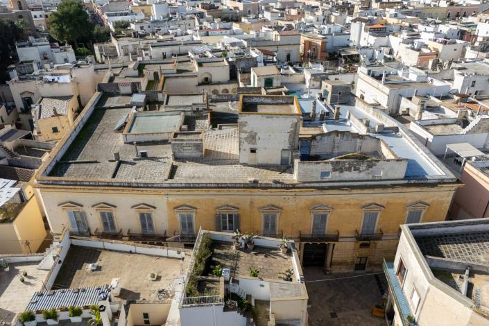 Image No.41-8 Bed Mansion for sale