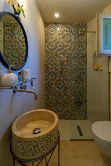 Image No.37-5 Bed Villa / Detached for sale