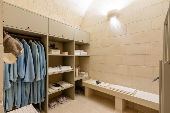 Image No.53-5 Bed Villa / Detached for sale