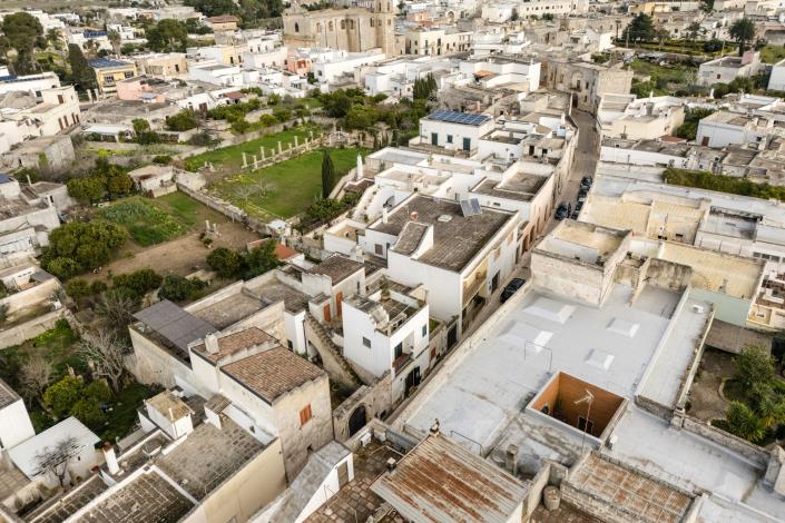 Image No.23-1 Bed Townhouse for sale