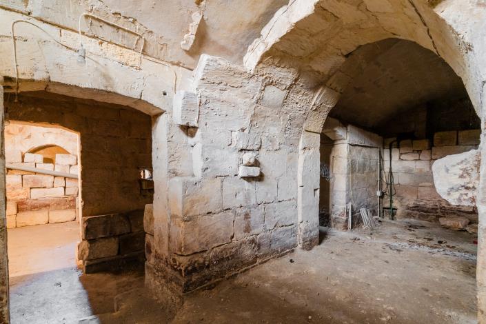 Image No.20-2 Bed Apartment for sale