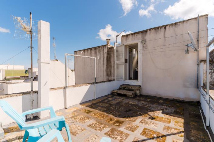 Image No.20-2 Bed Apartment for sale