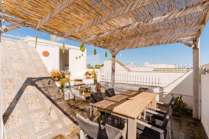 Image No.25-2 Bed Apartment for sale