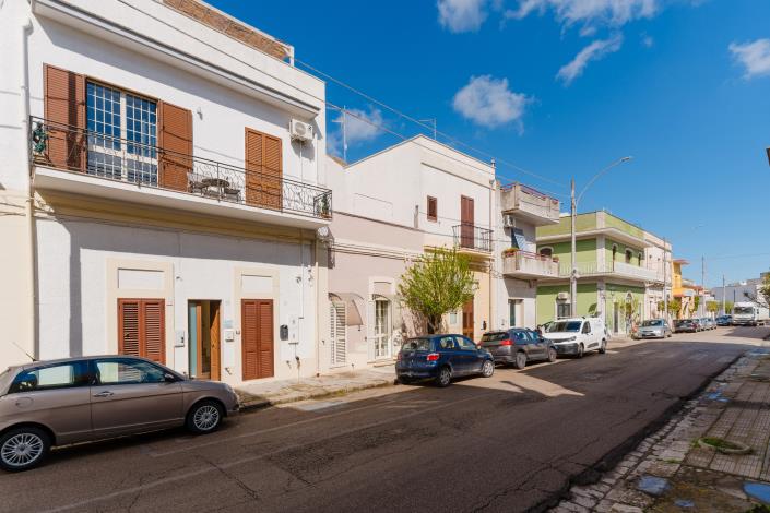 Image No.32-2 Bed Apartment for sale